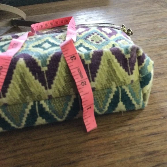 Danny K. Beverly Hills Tapestry purse crossbody - Picture 8 of 12